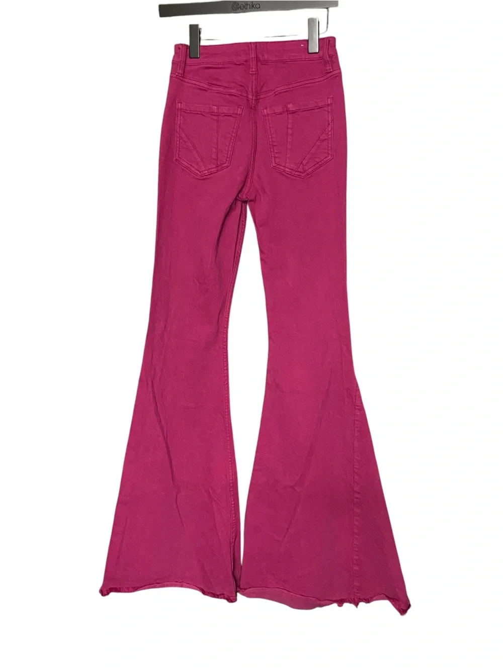 ✨ Shyanne Hot Pink Bell Bottom Jeans ✨
Size 26 | Country Western Vibes 💖🤠 - Picture 8 of 10